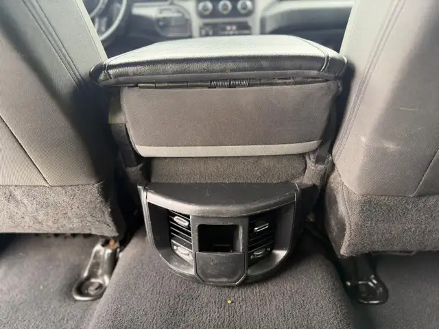 2022 Ram 3500 BIG HORN DIESEL / NO ACCIDENTS ! - Photo 18