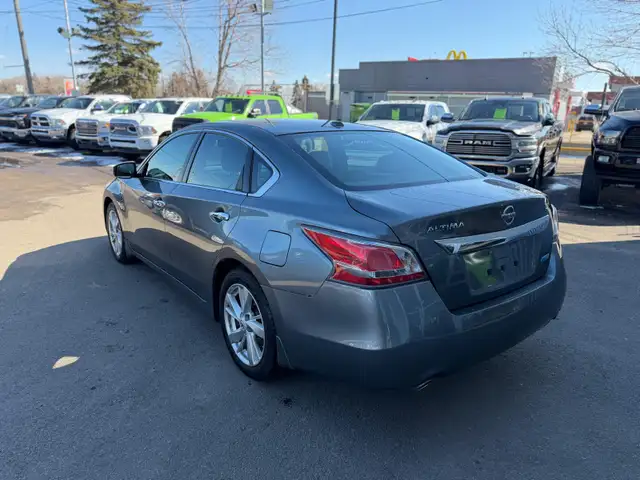 2015 Nissan Altima SL FWD / LEATHER LOADED - Photo 3