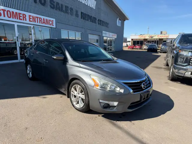 2015 Nissan Altima SL FWD / LEATHER LOADED - Photo 8