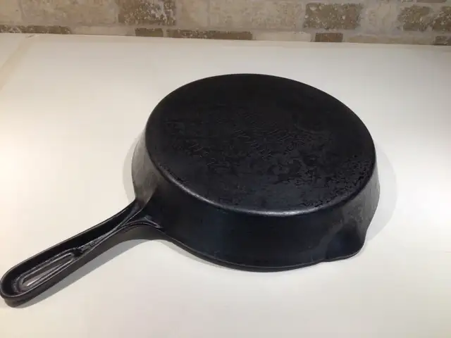 Vinatge Cast Frying pan - No #9 Smart’s Brockville - Photo 3