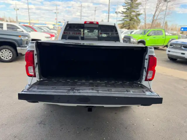 2017 Chevrolet Silverado 1500 HIGH COUNTRY /NO ACCIDNETS 1 OWNER - Photo 5