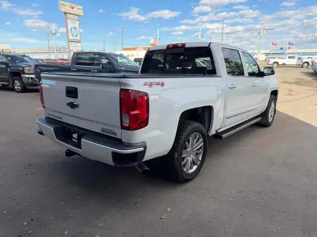 2017 Chevrolet Silverado 1500 HIGH COUNTRY /NO ACCIDNETS 1 OWNER - Photo 6