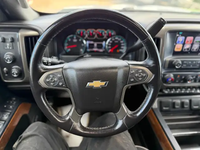 2017 Chevrolet Silverado 1500 HIGH COUNTRY /NO ACCIDNETS 1 OWNER - Photo 12