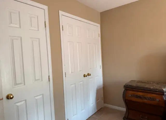 Female only  all included furnished room for  rent. - Photo 6