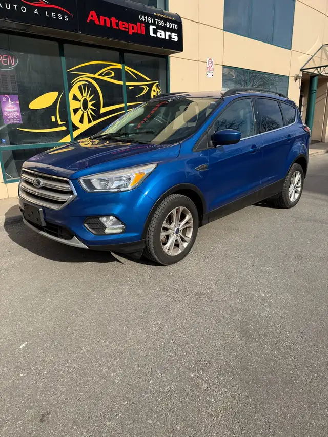 Ford Escape SE - Photo 2
