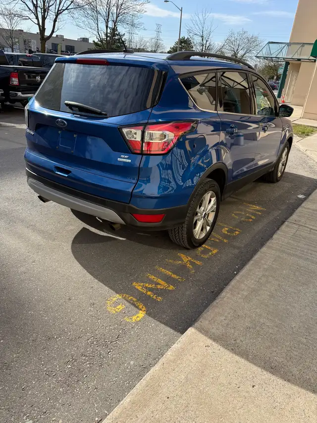 Ford Escape SE - Photo 5