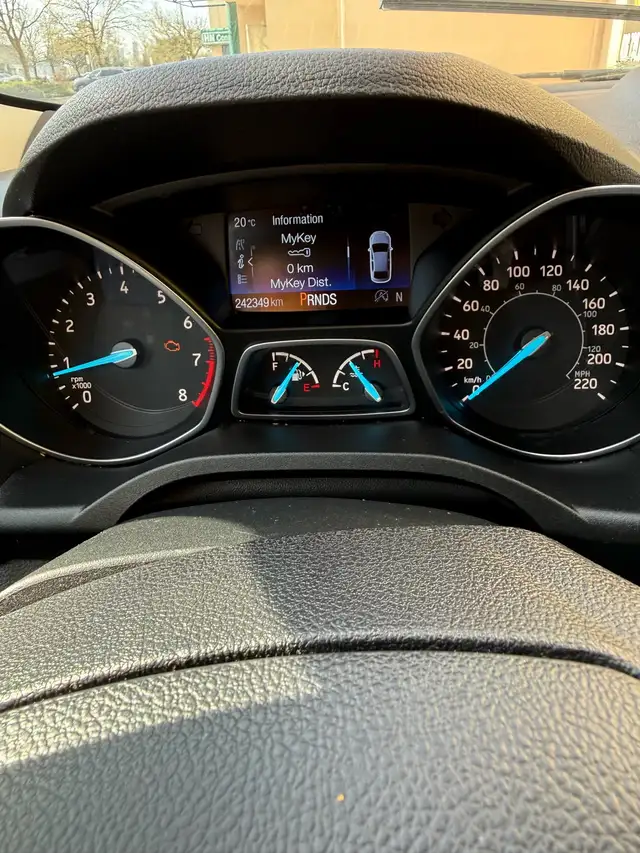 Ford Escape SE - Photo 10