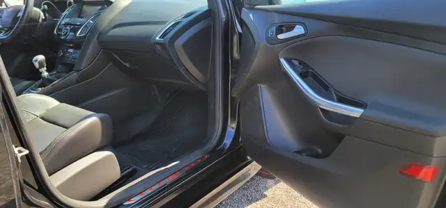 2015 Ford Focus ST BAS KM GARANTIE 1 ANS - Photo 5