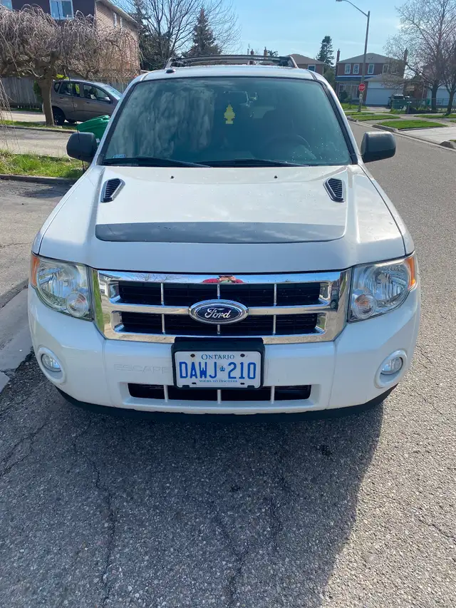 ford escape, 2011 xlt 3.0second owner 123160km - Photo 5