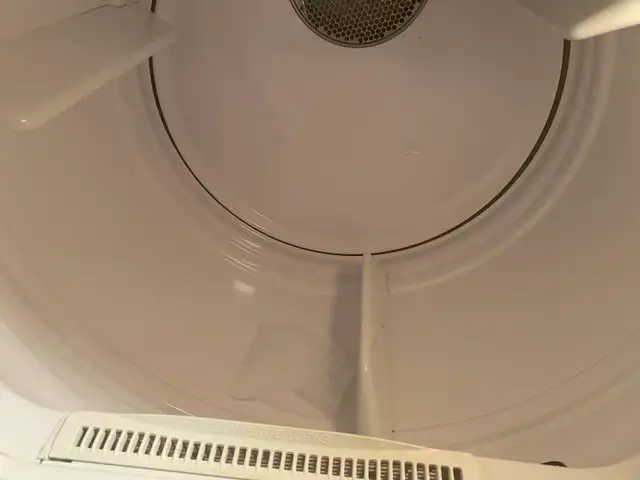 Maytag Washer Dryer - Photo 3