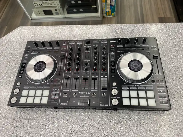 Pioneer 4-CHANNEL DJ Controller DDJ-SX2