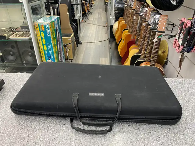 Pioneer 4-CHANNEL DJ Controller DDJ-SX2 - Photo 3