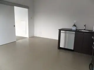 MARKET WAHRF: 2 Bedroom / 1 Bath Corner Condo For Rent Toronto - Photo 4