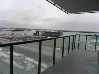 MARKET WAHRF: 2 Bedroom / 1 Bath Corner Condo For Rent Toronto - Photo 8