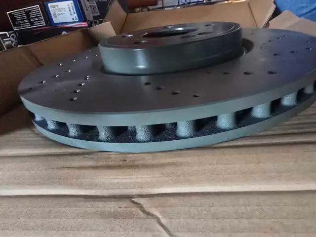 MERCEDES-BENZ Front Brake Rotor AMG Line - Photo 10