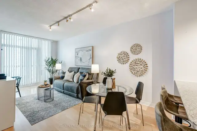 Exceptionally Priced Condo In Central Mississauga! - Photo 4