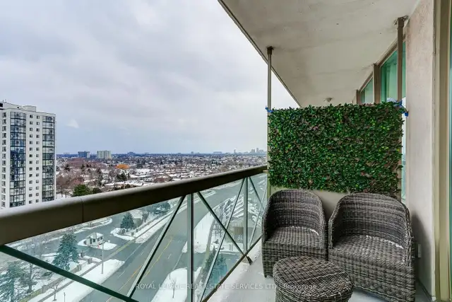 Exceptionally Priced Condo In Central Mississauga! - Photo 7