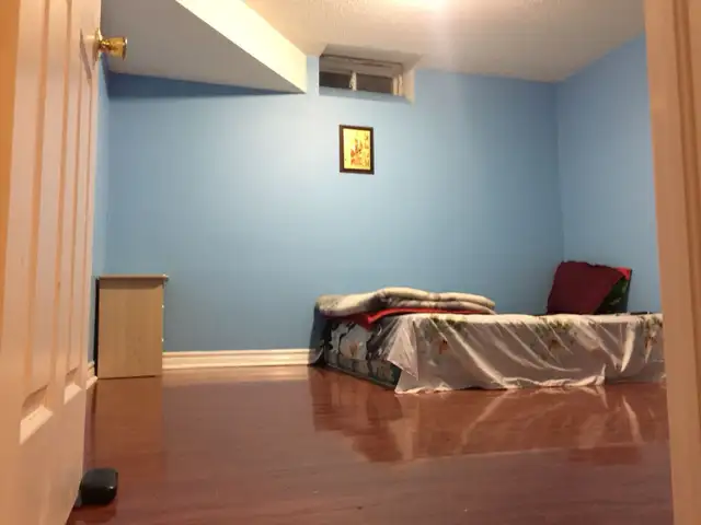 two bedroom basement in Brampton - Photo 8