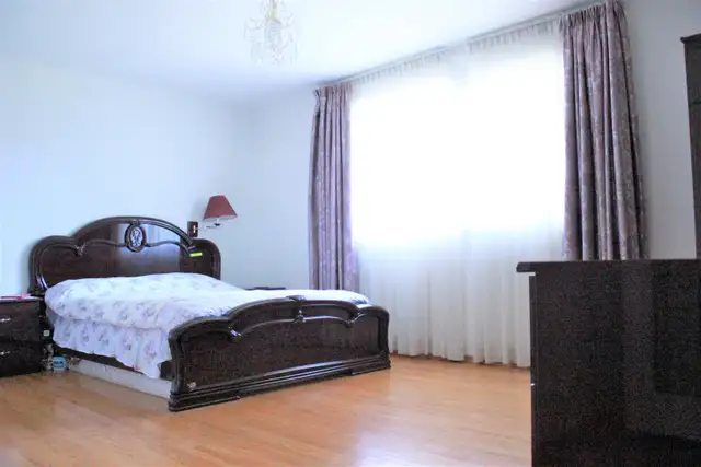 House for Rent - Finch and Pharmacy - Photo 3