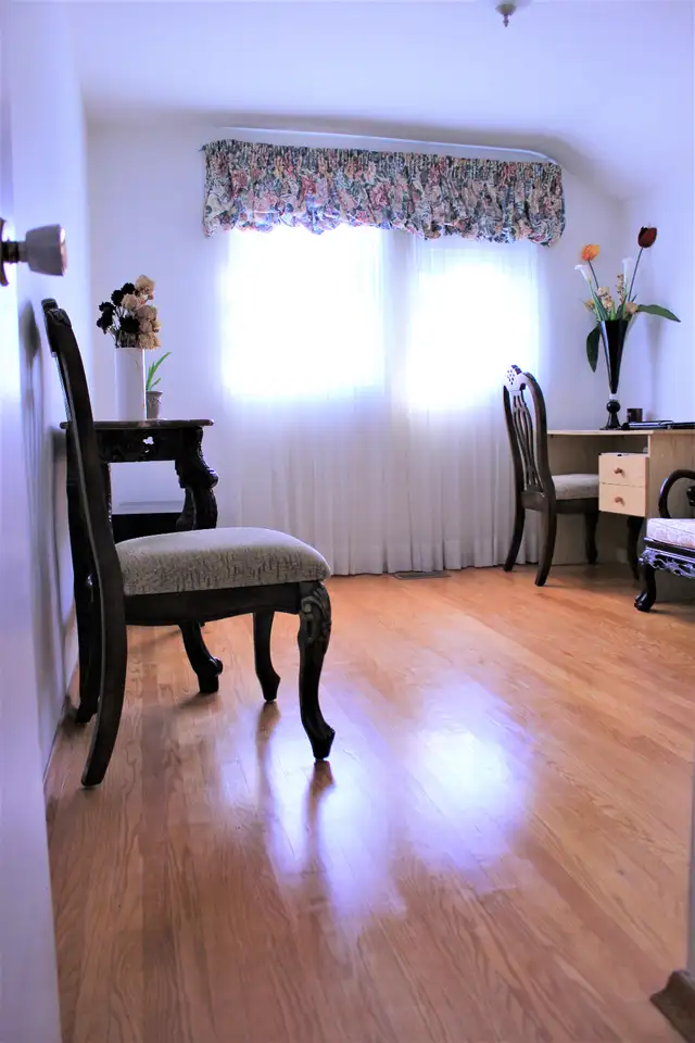 House for Rent - Finch and Pharmacy - Photo 6