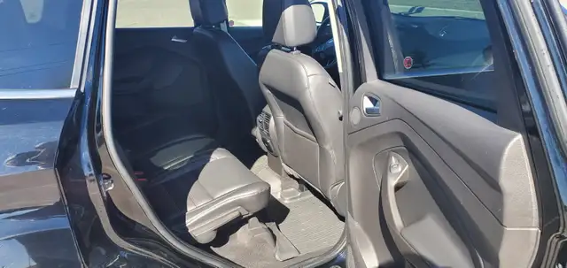 2017 Ford Escape Titanium - 2.0L, 4WD, Fully Loaded, RemoteStart - Photo 11