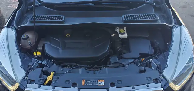 2017 Ford Escape Titanium - 2.0L, 4WD, Fully Loaded, RemoteStart - Photo 18