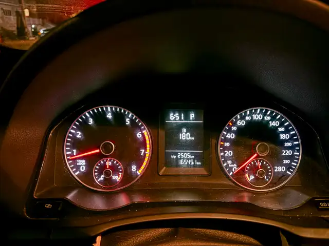 VW EOS 2011 – Impeccable & UNIQUE ! - Photo 8