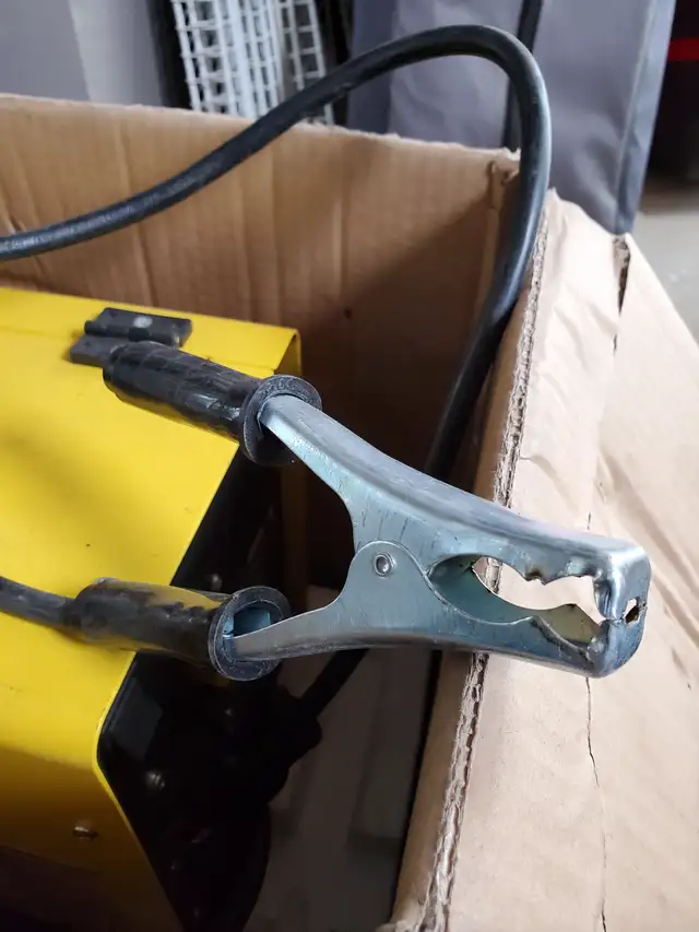 Portable Mig Welder - Photo 3