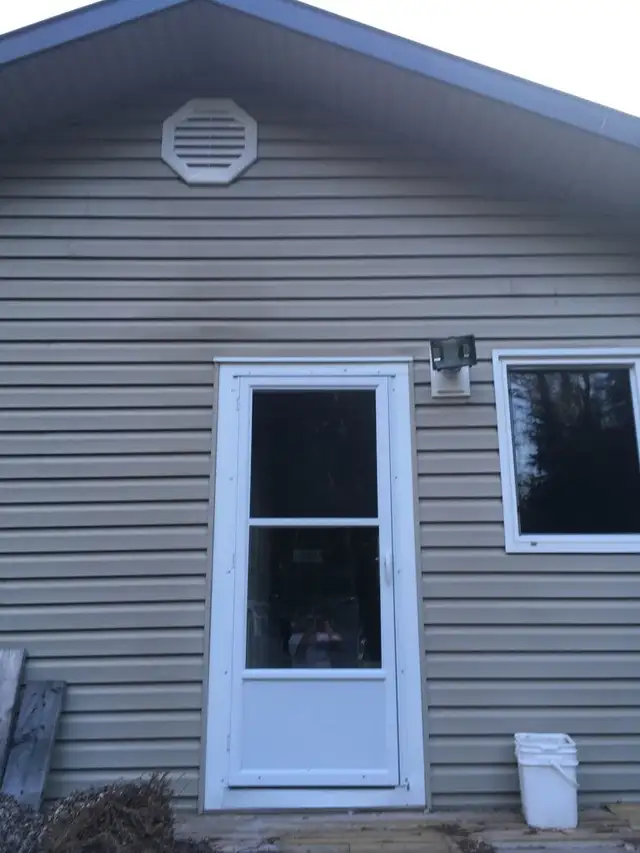 Recreational 100-acre property with cottage (Sundridge, ON) - Photo 5