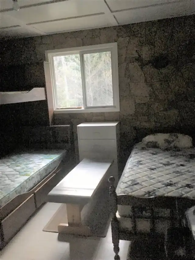 Recreational 100-acre property with cottage (Sundridge, ON) - Photo 9