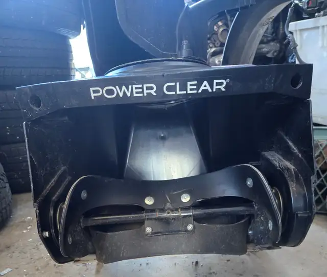 GAS SNOW BLOWER - Photo 2