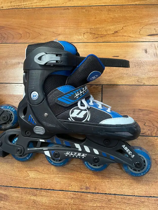 Kids adjustable roller blades - Photo 2