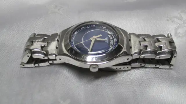 VERY COOL SWATCH WATCH IRONY BIG FARWAYS SUPER BLUE DIAL - Photo 8