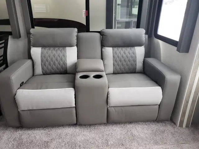 RV Trailer 2021 Forest River Salem Grand Villa 42FK - Photo 4