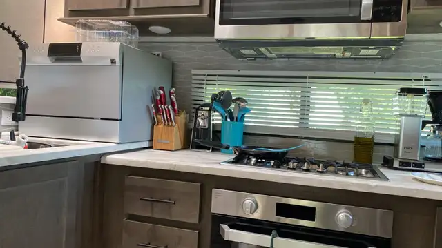 RV Trailer 2021 Forest River Salem Grand Villa 42FK - Photo 5