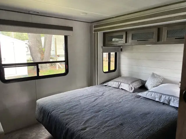 RV Trailer 2021 Forest River Salem Grand Villa 42FK - Photo 9