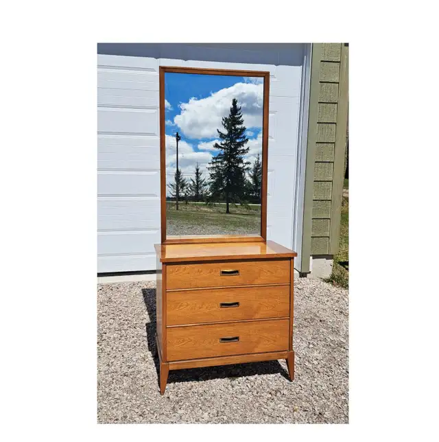 MID CENTURY MODERN MAPLE DRESSING TABLE w MIRROR