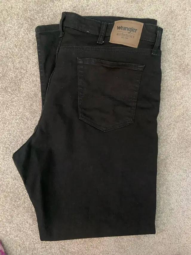Wrangler Black Jeans - Photo 2