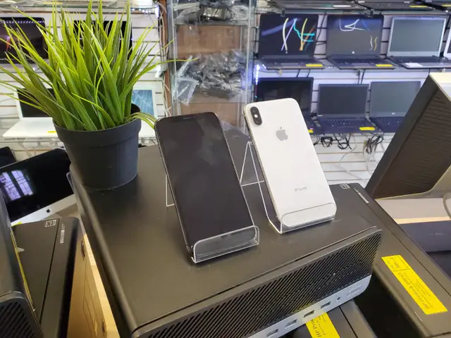 Iphone X 64GB deveroullié 229$ .. AVEC GARANTIE