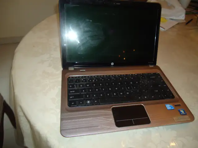 HP LAP TOP PAVILION DM4
