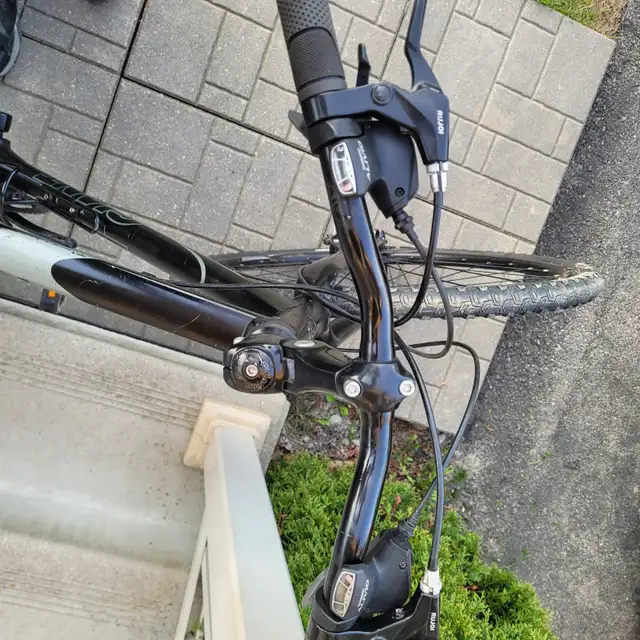 Giant Cypress Hybrid bike(21' L Frame) - Photo 8