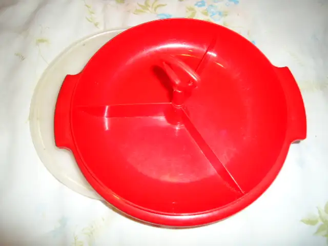 TUPPERWARE CONTAINERS & SERVING TRAY - Photo 3