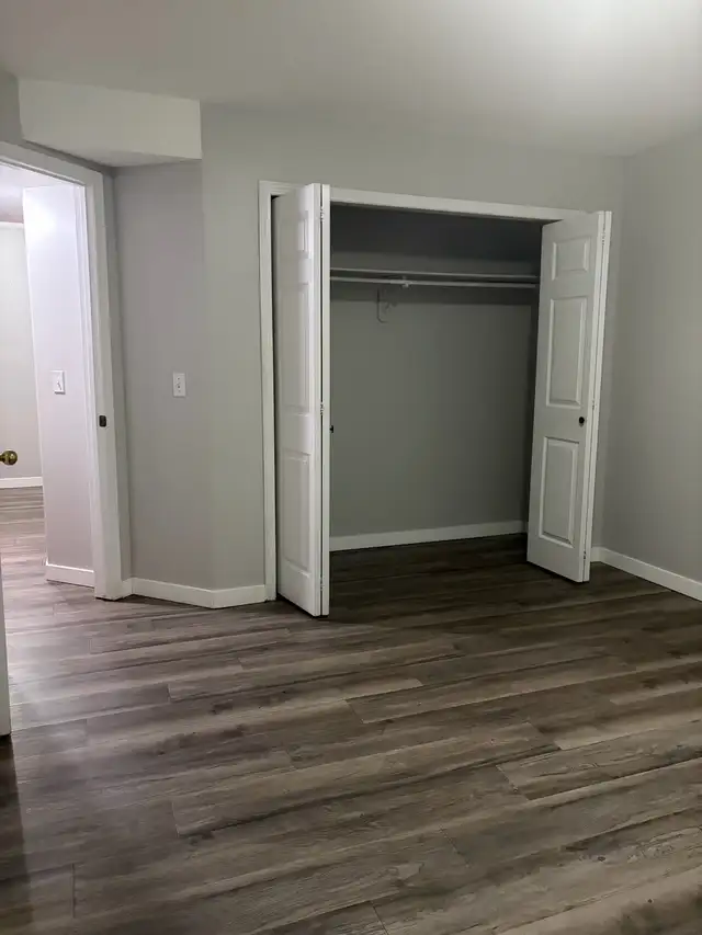 2 Bedroom Sylvan Lake - Photo 2