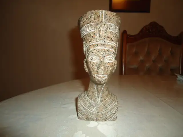 NEFERTITI BUST STATUE FROM EGYPT - Photo 2