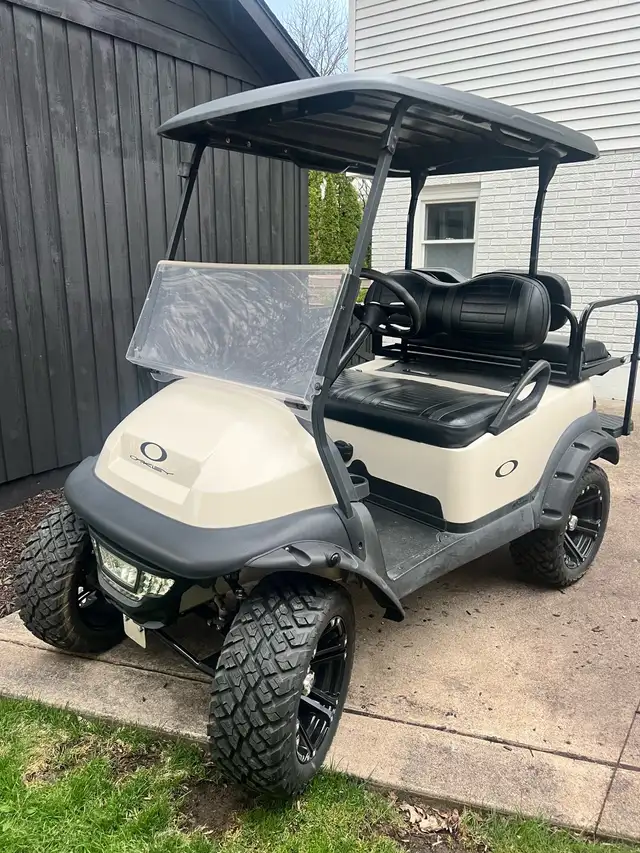 Club Car President Golf Cart - Photo 2
