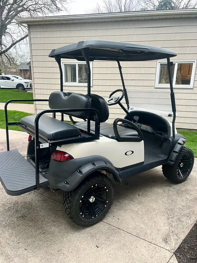 Club Car President Golf Cart - Photo 4