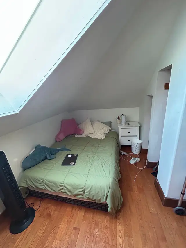 3 Bedroom Student Home - 2 Minute Walk to Campus! All Inclusive! - Photo 6