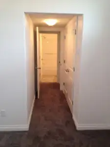 1 bedroom suite in Rosewood May 1 - Photo 7