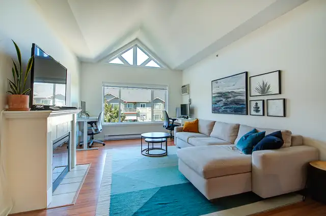 TOP FLOOR CONDO IN LOWER MISSION! 411 680 Lequime Road - Photo 2