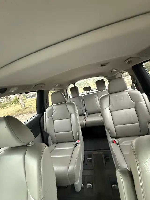 2014 Honda Odyssey EXL - Photo 5